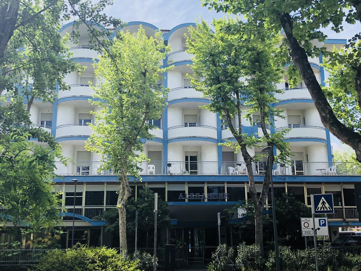 Hotel Alexander San Mauro Mare Exterior photo